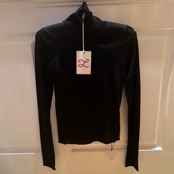 L'ACADEMIE By Marianna Tayte Turtleneck Top - Picture 4 of 8